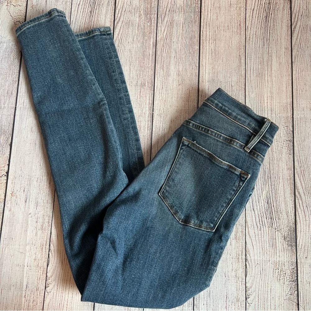 FRAME Le High Skinny Jeans 25